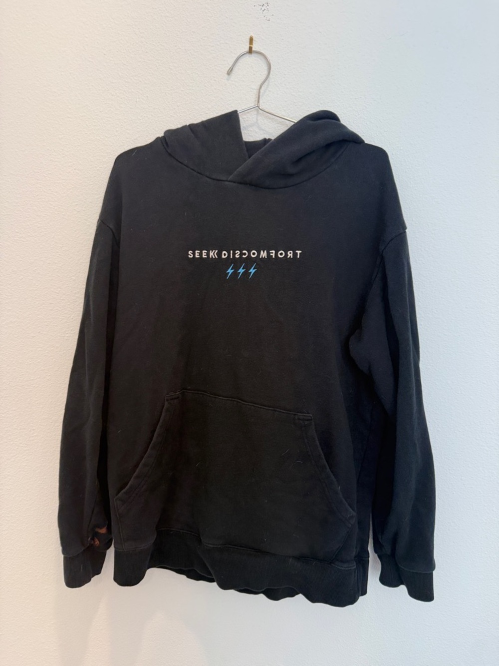 Yes Theory Seek Discomfort Talk to strangers hoodie S
